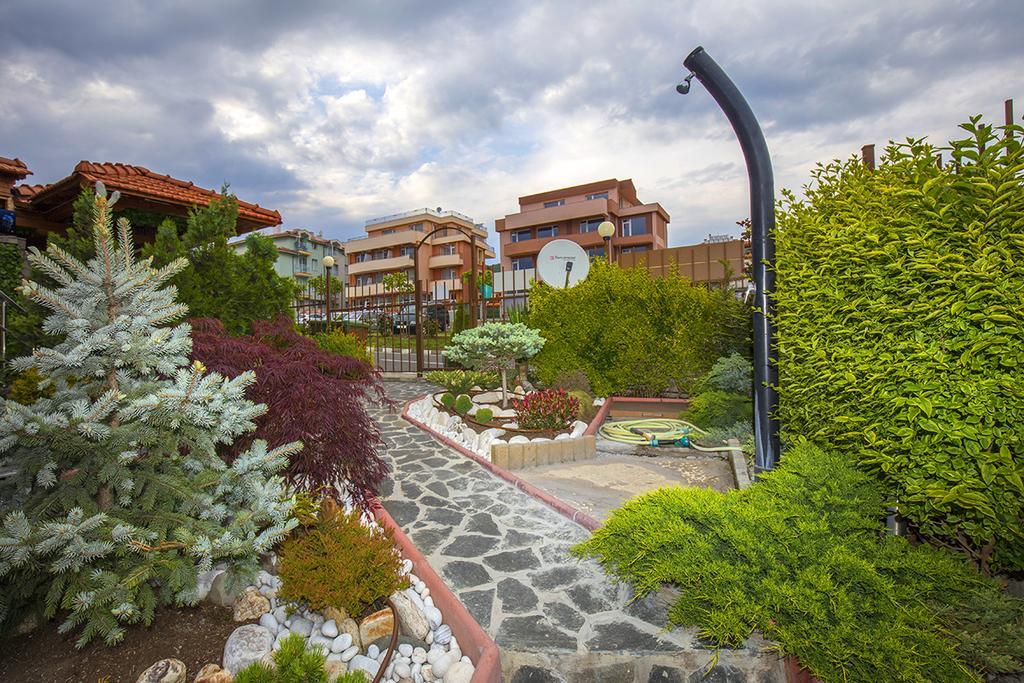 Jbh Hotel Sveti Vlas Exteriör bild