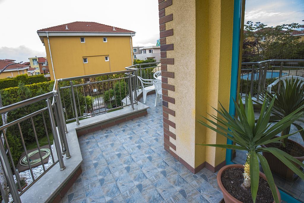 Jbh Hotel Sveti Vlas Exteriör bild