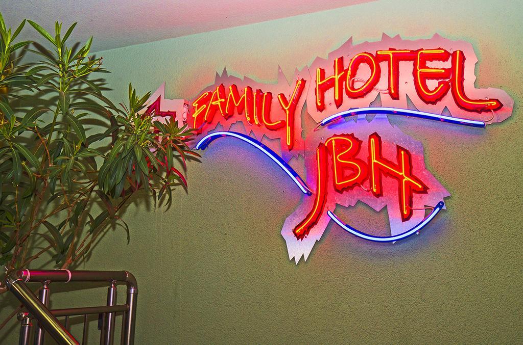 Jbh Hotel Sveti Vlas Exteriör bild
